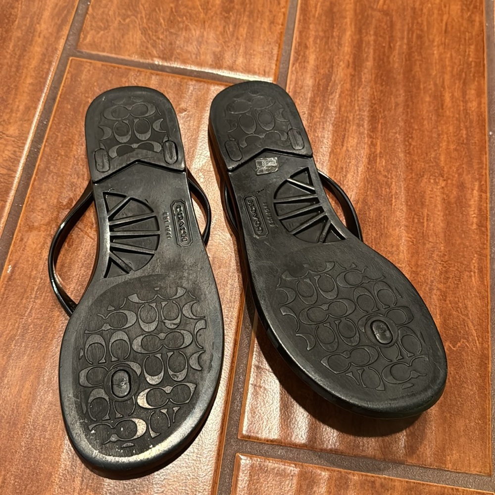COACH flip flops - Picture 2 of 6